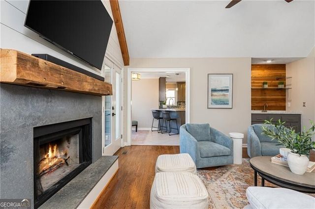 11190 Surrey Park Trail, Johns Creek, GA 30097