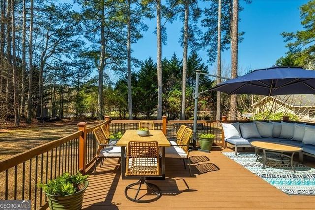 11190 Surrey Park Trail, Johns Creek, GA 30097