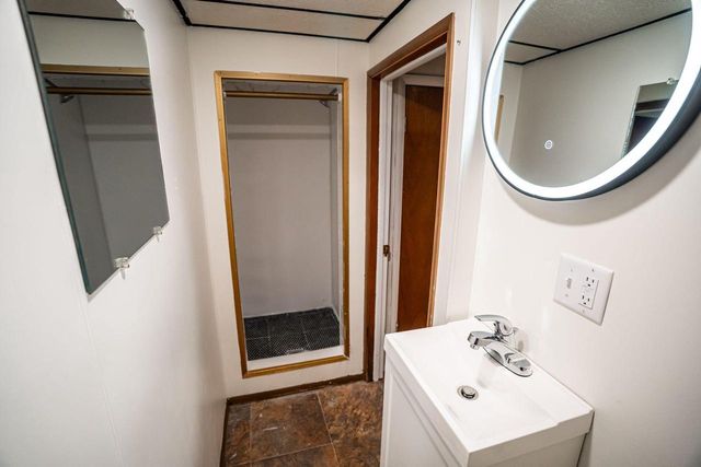 3401 W Wanda AVENUE, Milwaukee, WI 53221