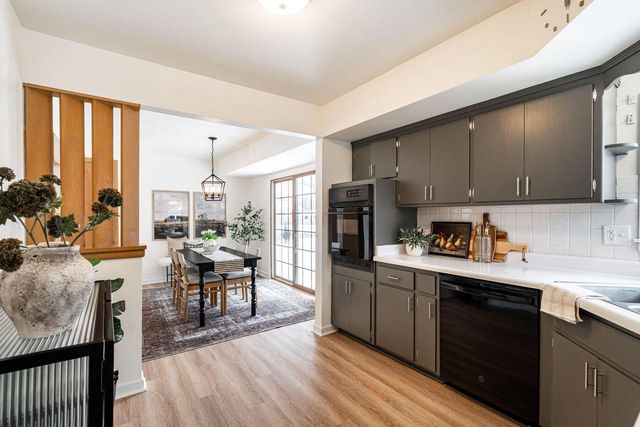 3401 W Wanda AVENUE, Milwaukee, WI 53221