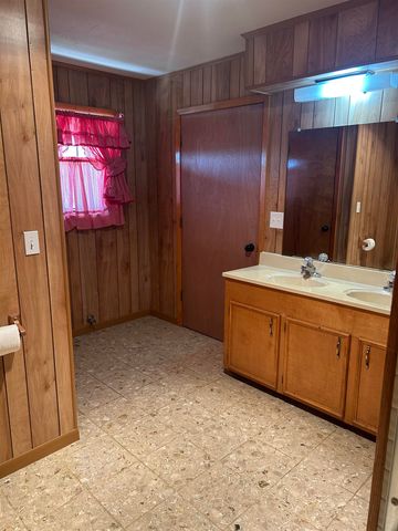 3091 Chipmunk, Gilmer, TX 75644