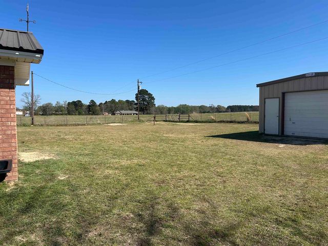 3091 Chipmunk, Gilmer, TX 75644
