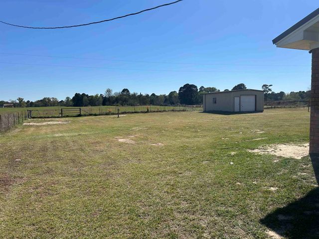 3091 Chipmunk, Gilmer, TX 75644