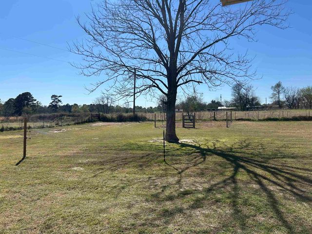 3091 Chipmunk, Gilmer, TX 75644