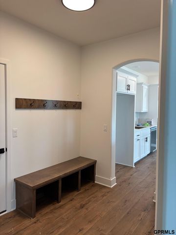 5401 N 191 Street, Elkhorn, NE 68022