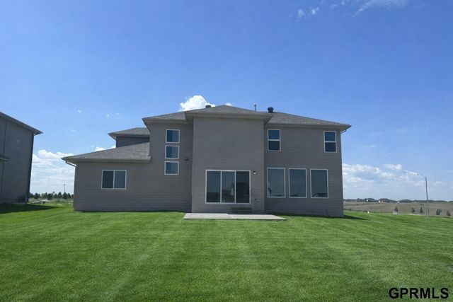 5401 N 191 Street, Elkhorn, NE 68022