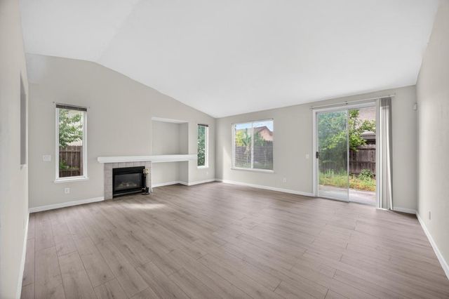 3231 STRICKLAND Dr, Stockton, CA 95212