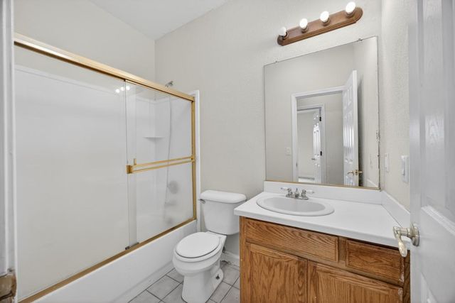 3231 STRICKLAND Dr, Stockton, CA 95212