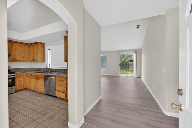 3231 STRICKLAND Dr, Stockton, CA 95212