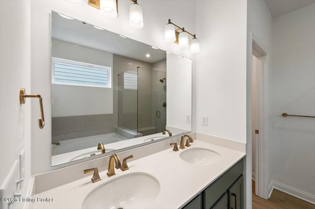 10503 Vista View Dr, Louisville, KY 40291