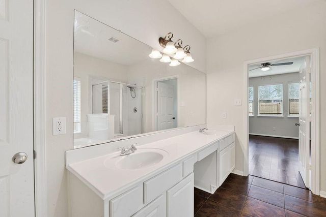 2010 Balsam Lake Lane, Pearland, TX 77584