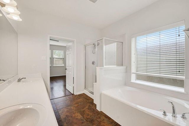 2010 Balsam Lake Lane, Pearland, TX 77584