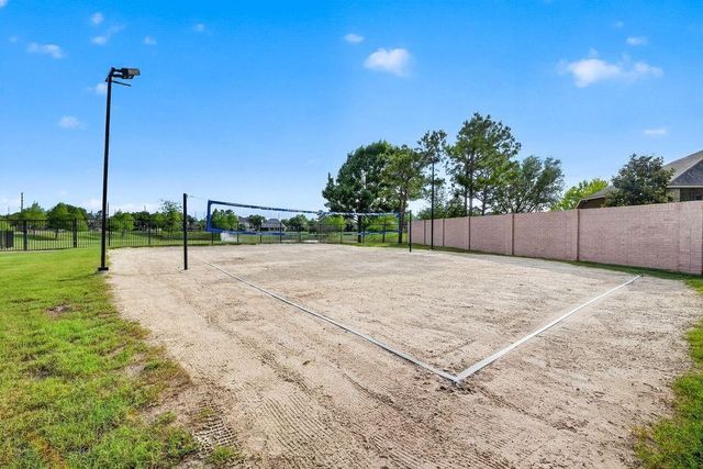 2010 Balsam Lake Lane, Pearland, TX 77584
