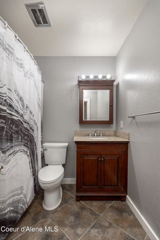 10378 N Bateman ST, Hayden, ID 83835