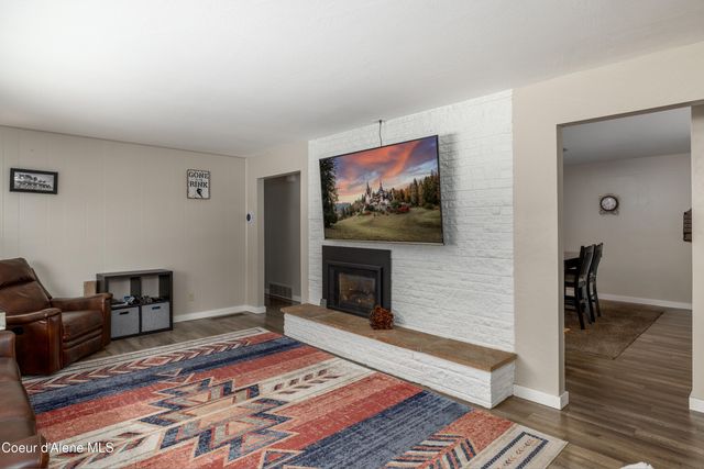 10378 N Bateman ST, Hayden, ID 83835