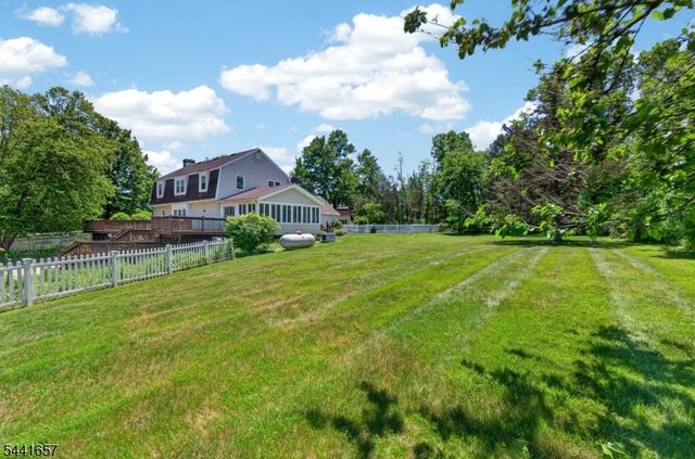 17 Cedar Rd, Readington Twp., NJ 08889