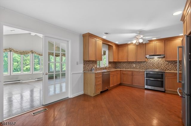 17 Cedar Rd, Readington Twp., NJ 08889