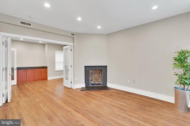 525 2ND ST NE, Washington, DC 20002