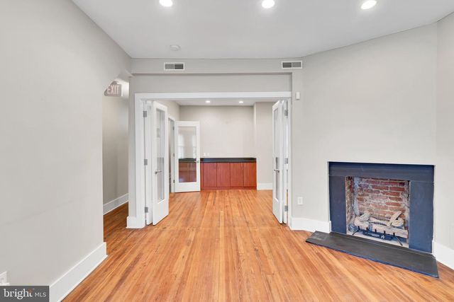 525 2ND ST NE, Washington, DC 20002