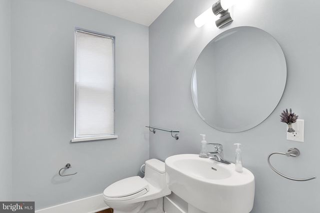 525 2ND ST NE, Washington, DC 20002