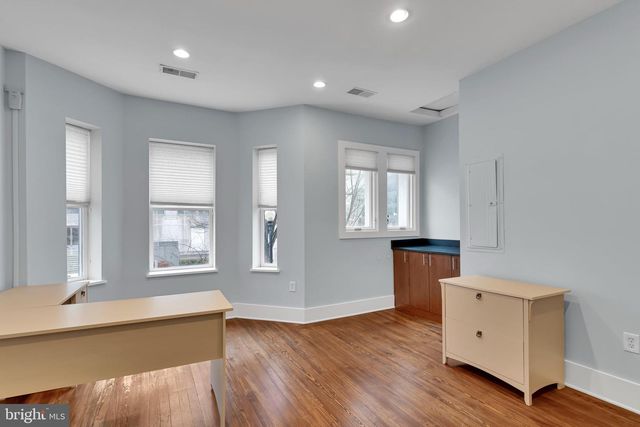 525 2ND ST NE, Washington, DC 20002