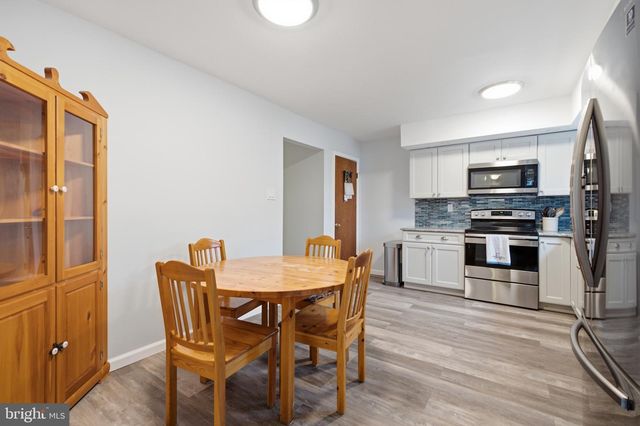 325 CEDAR ST, Warminster, PA 18974