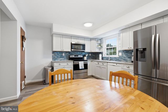 325 CEDAR ST, Warminster, PA 18974