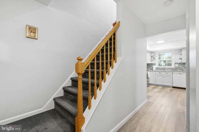 325 CEDAR ST, Warminster, PA 18974