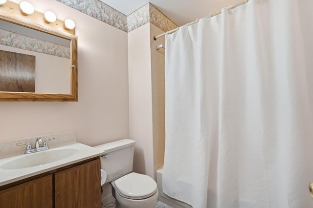 325 CEDAR ST, Warminster, PA 18974