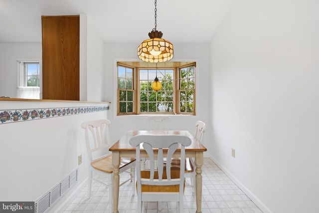 325 CEDAR ST, Warminster, PA 18974