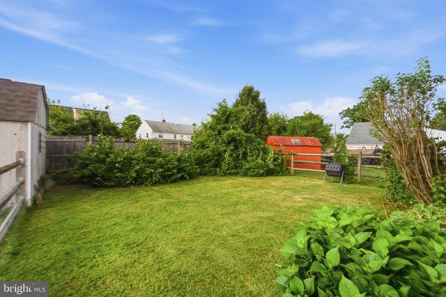 325 CEDAR ST, Warminster, PA 18974