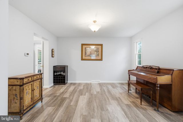 325 CEDAR ST, Warminster, PA 18974