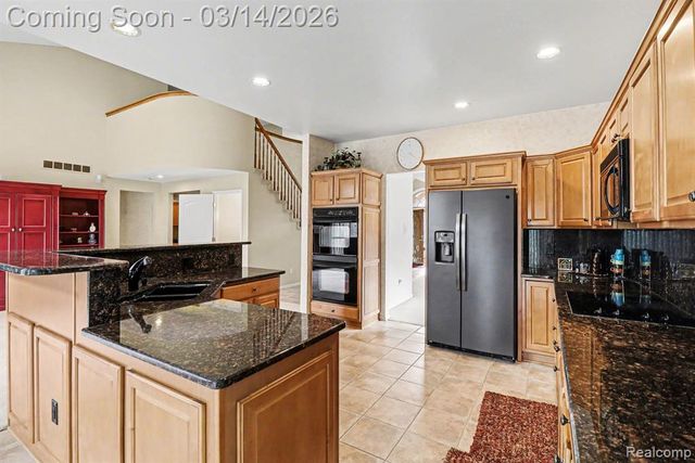 40076 Bexley Way, Northville, MI 48168