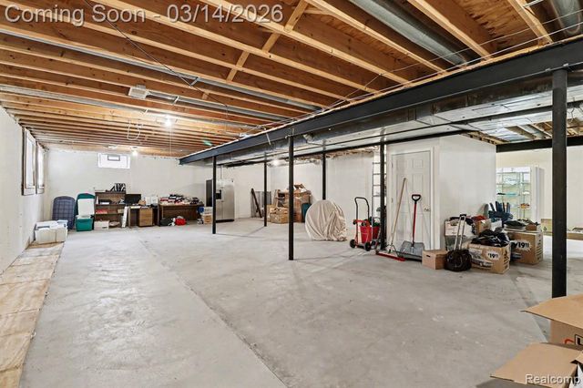 40076 Bexley Way, Northville, MI 48168