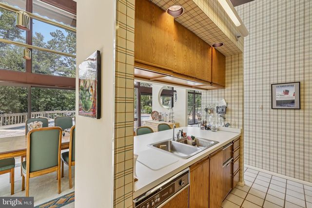 1674 HOMEWOOD LANDING RD, Annapolis, MD 21409