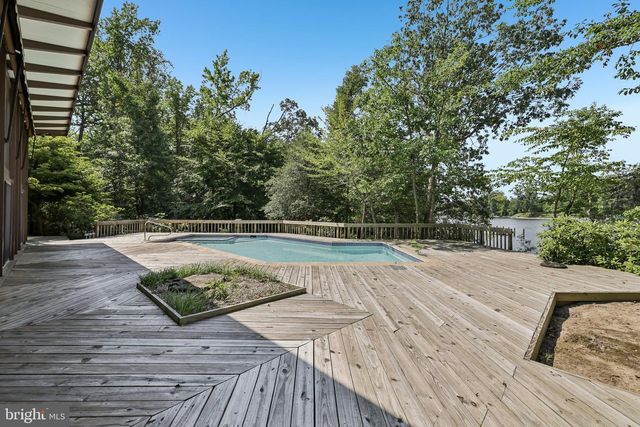 1674 HOMEWOOD LANDING RD, Annapolis, MD 21409