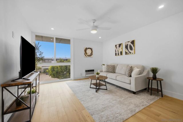 3050 Rue Dorleans 308, San Diego, CA 92110