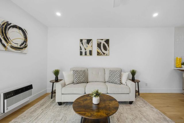 3050 Rue Dorleans 308, San Diego, CA 92110