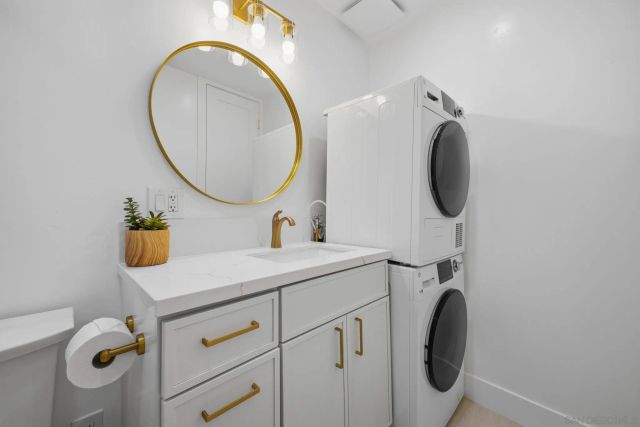 3050 Rue Dorleans 308, San Diego, CA 92110