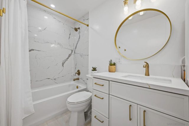 3050 Rue Dorleans 308, San Diego, CA 92110