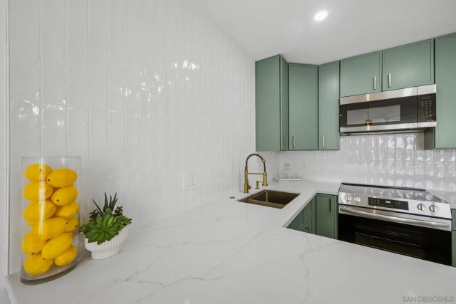 3050 Rue Dorleans 308, San Diego, CA 92110