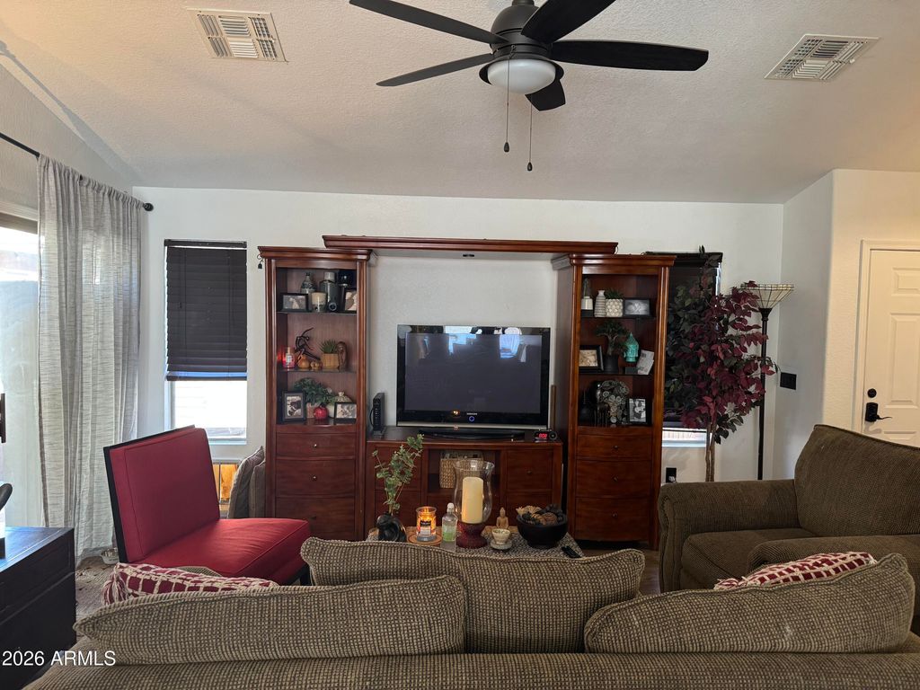 11348 W PINEHOLLOW Drive, Surprise, AZ 85378 — photo 3
