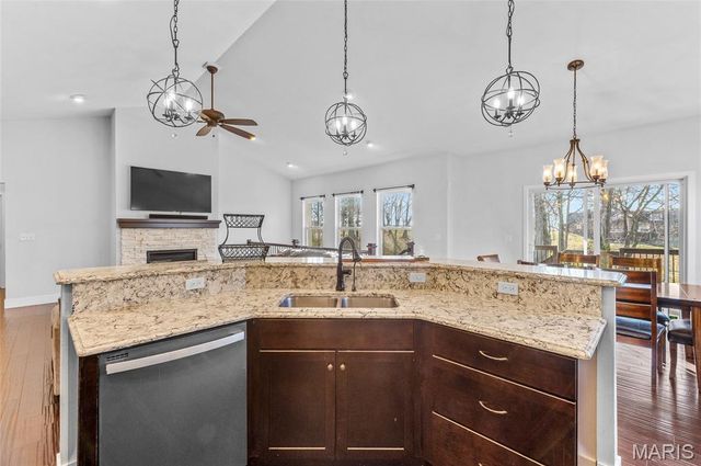 1349 Shady Parc Court, O'fallon, IL 62269