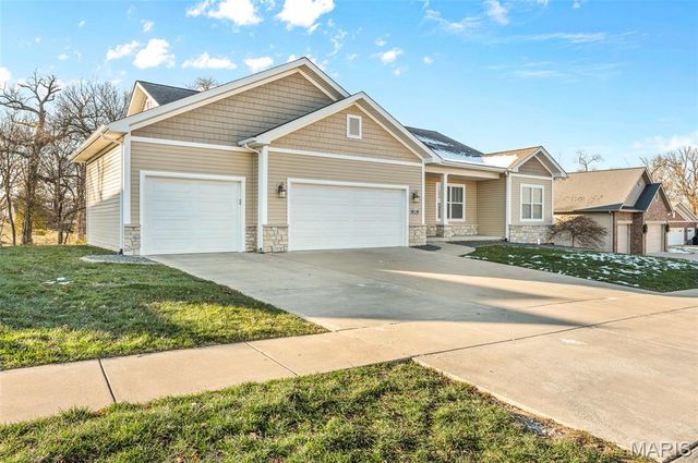 1349 Shady Parc Court, O'fallon, IL 62269