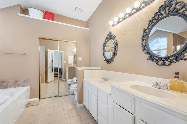 6518 Wildhaven Drive, Rowlett, TX 75089