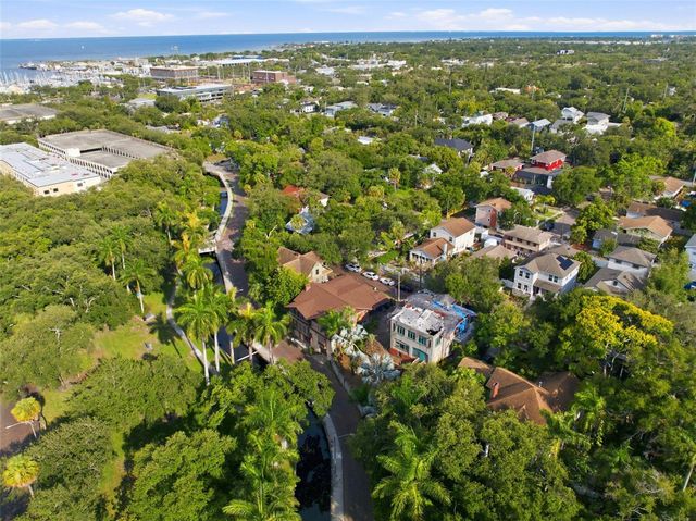 651 10TH AVE S, St Petersburg, FL 33701