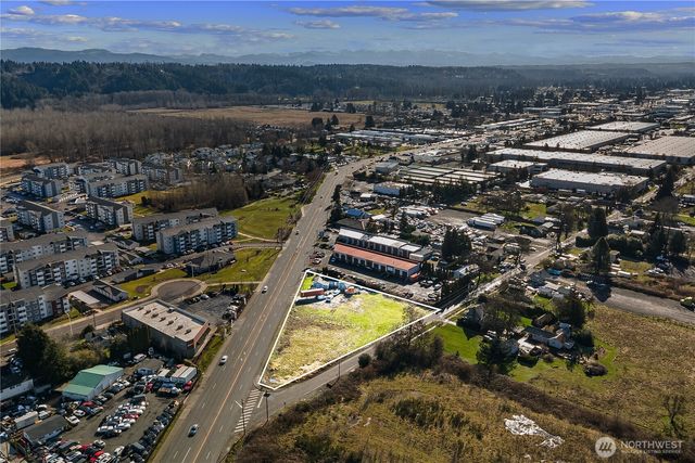 4735 Auburn Way N, Auburn, WA 98002