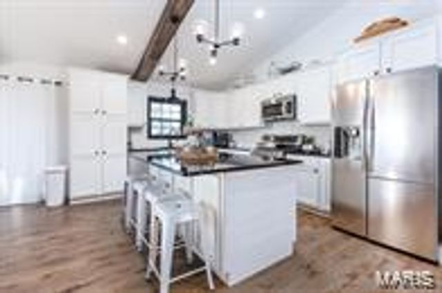 7164 Saint James Road SE, Edwardsville, IL 62025