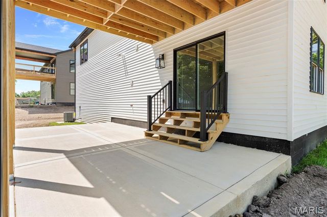 7164 Saint James Road SE, Edwardsville, IL 62025