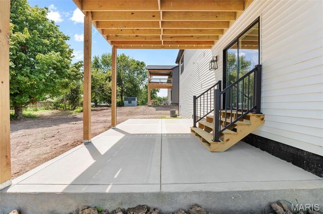 7164 Saint James Road SE, Edwardsville, IL 62025